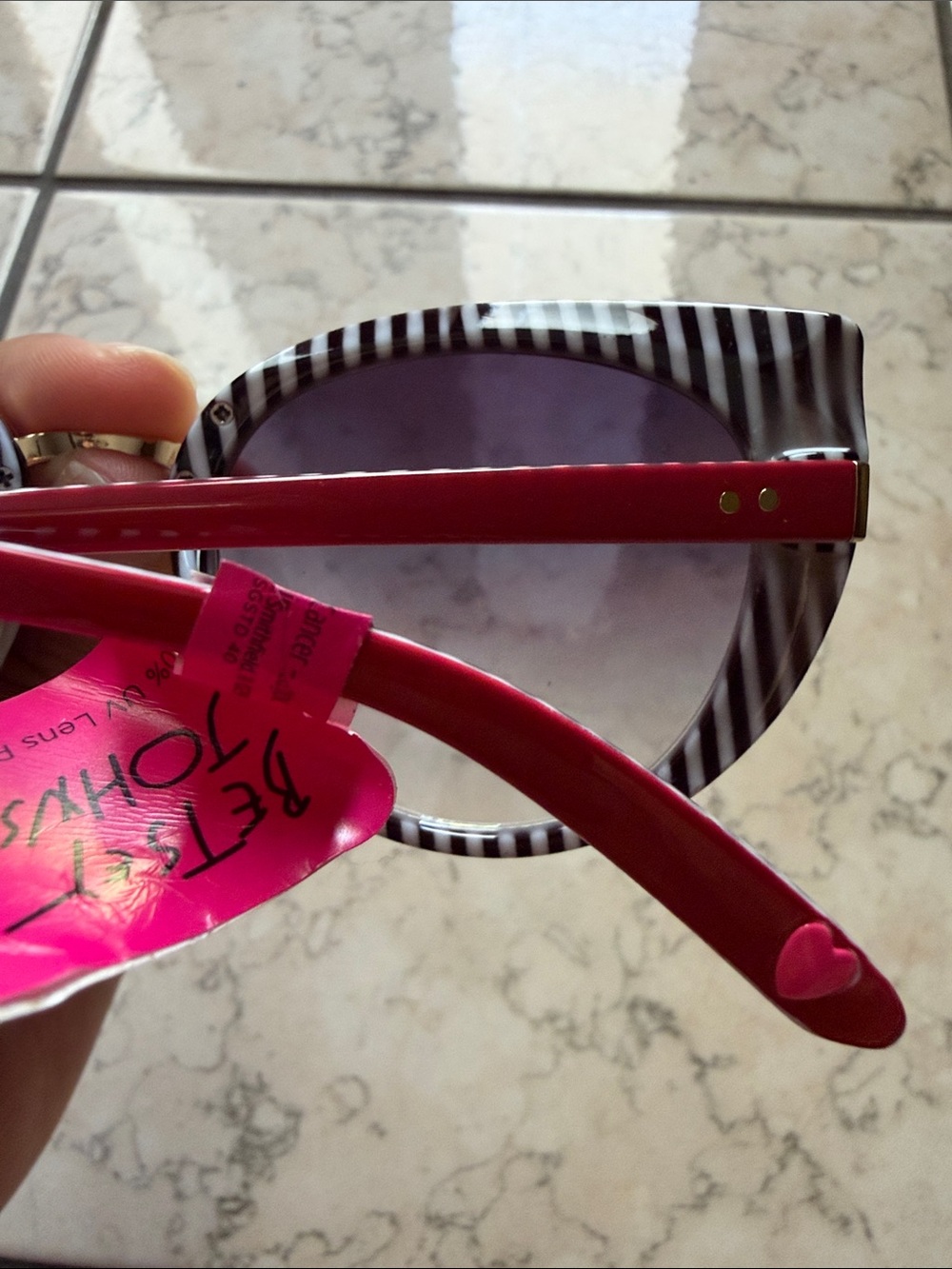 Betsey Johnson Red Cat Eye Sunglasses | Black & White Striped Oversized Designer - Picture 6 of 8